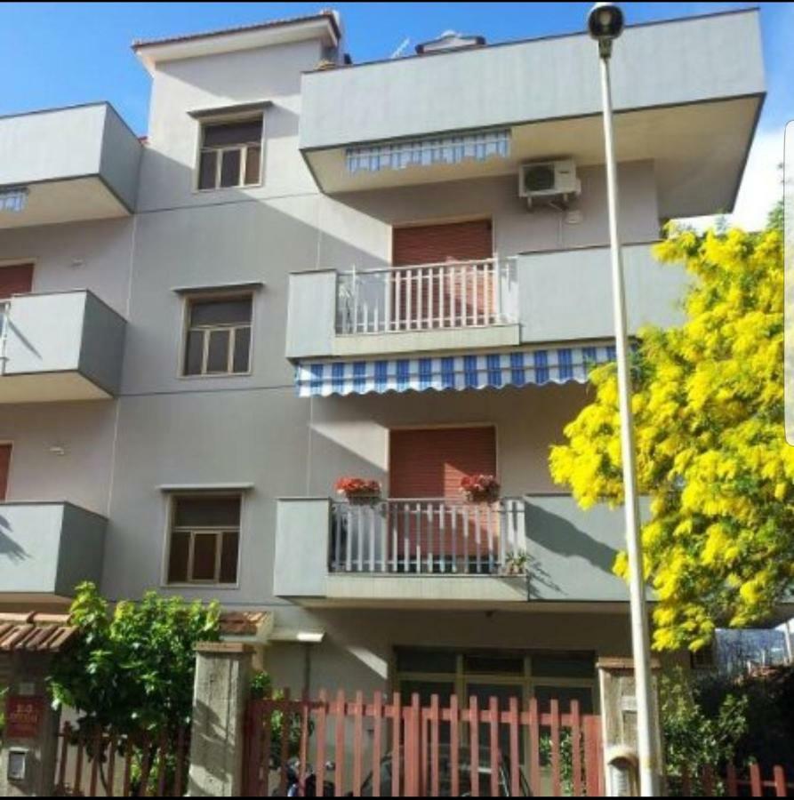 B&B Mimosa Giardini Naxos Exterior photo